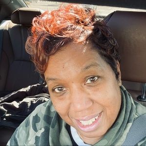 Meet your Posher, Joyce